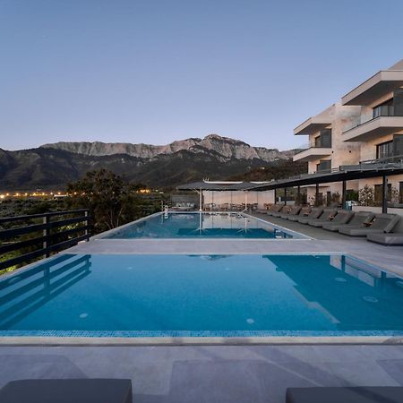 Toska Tower Aparthotel Chrysi Ammoudia Bagian luar foto