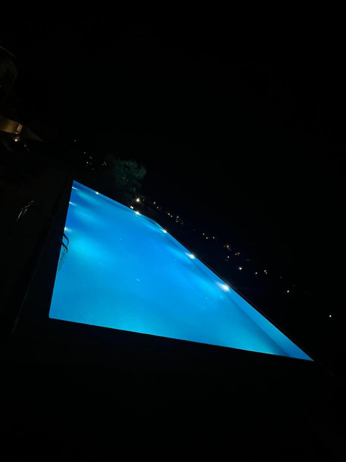Toska Tower Aparthotel Chrysi Ammoudia Bagian luar foto
